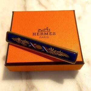 Hermes Enamel wheat bar brooch Navy